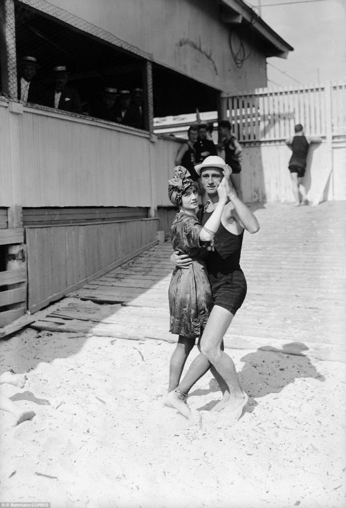 1920s beach dance couple