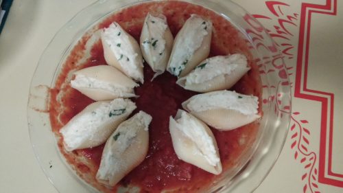Italian cheese stuffed shells