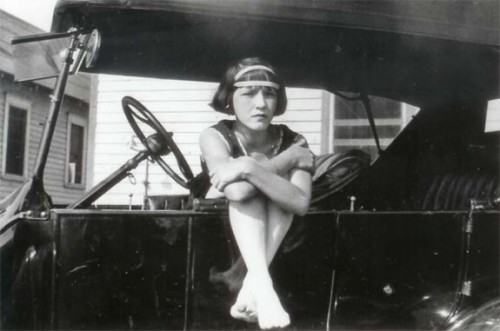 delphineatger-cars-1920s-indiana-belle